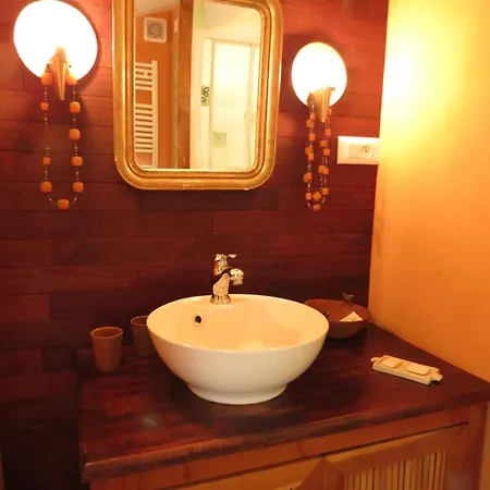 Nocleg ze śniadaniem La Claverie 3*