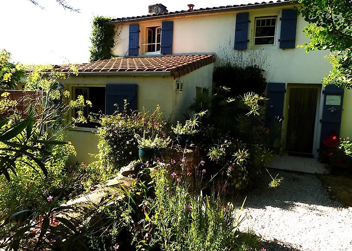 B&B La Claverie Sainte-Radégonde-des-Noyers